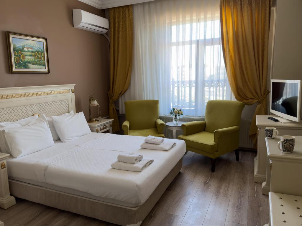 Family Room, Sea View
