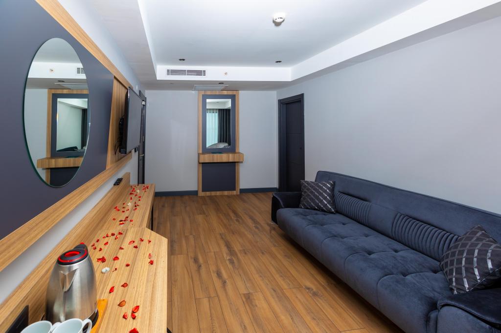 Deluxe Suit 1+1 Oda,deniz Manzaralı,balkonsuz