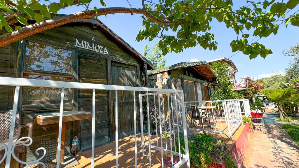 Gaia Bungalow