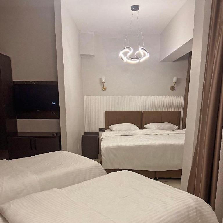 Aile Odası, Şehir Manzaralı