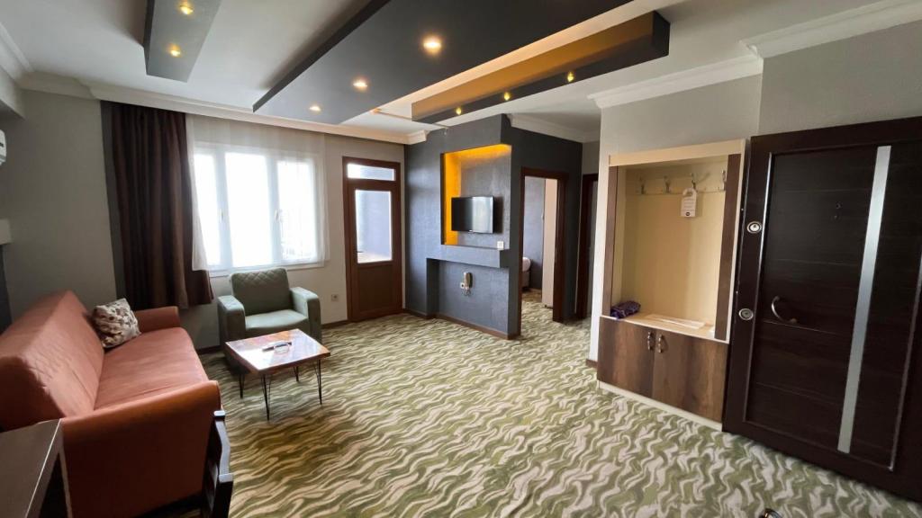 Suite,Şehir Manzaralı,Balkonlu