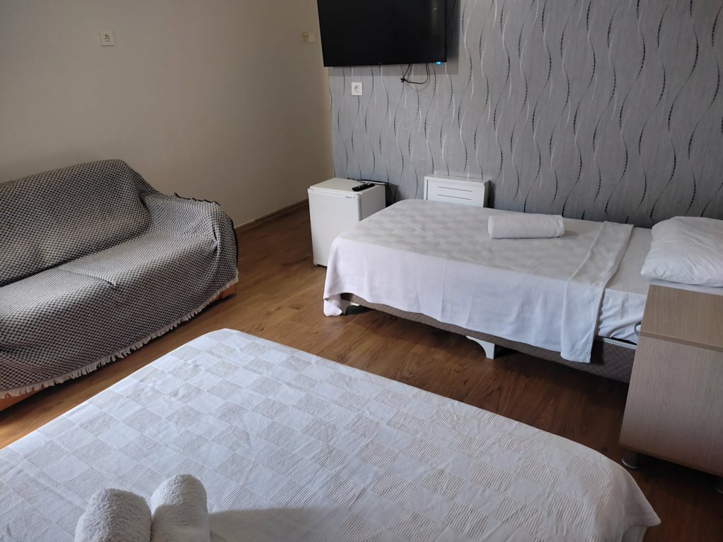 Dört Kişilik Aile Odası,Bahçe Manzaralı