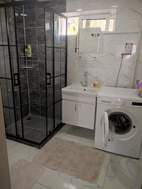 Apartment,Bahçe veya Sokak Manzaralı,Balkonlu
