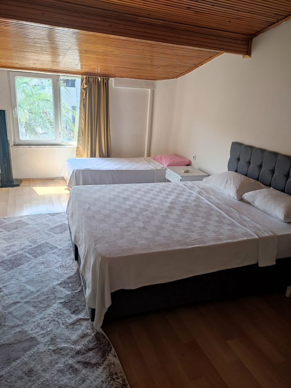Apartment,Bahçe veya Sokak Manzaralı,Balkonlu