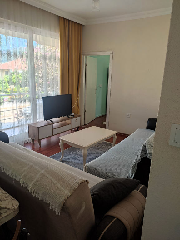 Apartment,Bahçe veya Sokak Manzaralı,Balkonlu