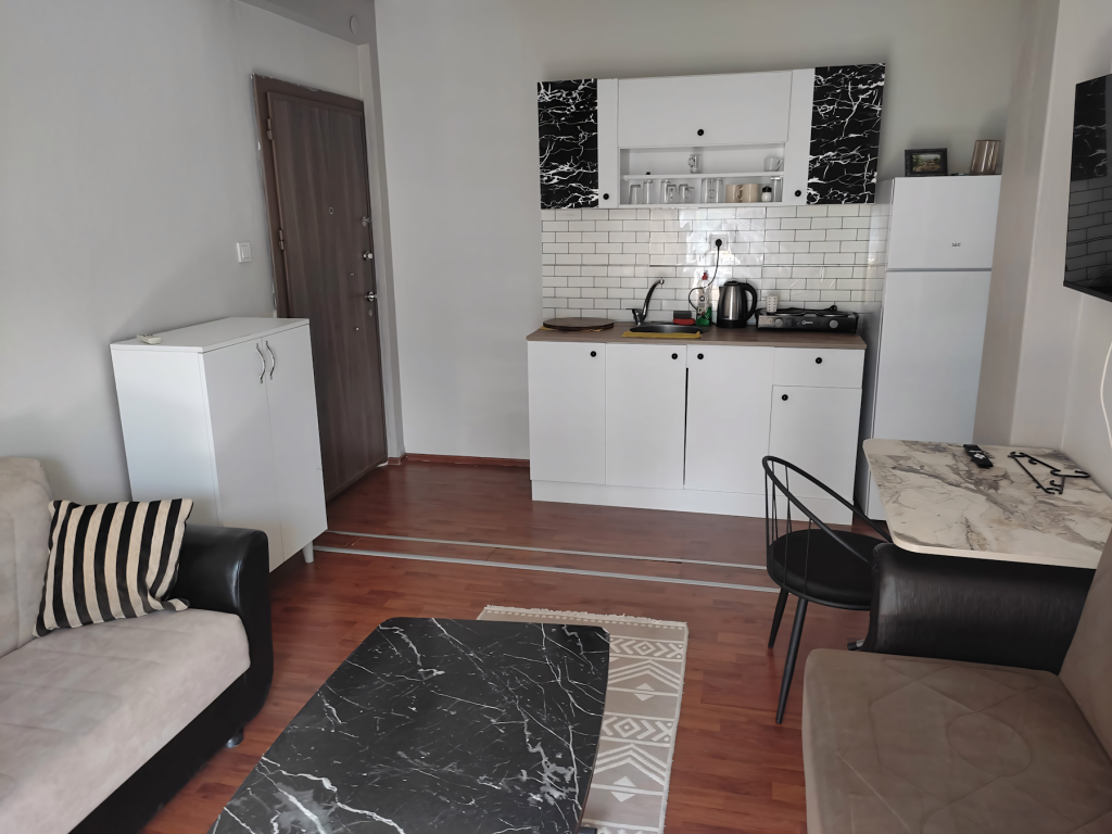 Ekonomik Daire,Bahçe Manzaralı,Balkonlu