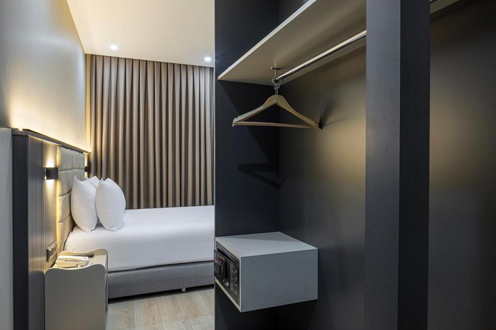 Standart Oda, Şehir Manzaralı (3 Kişilik)