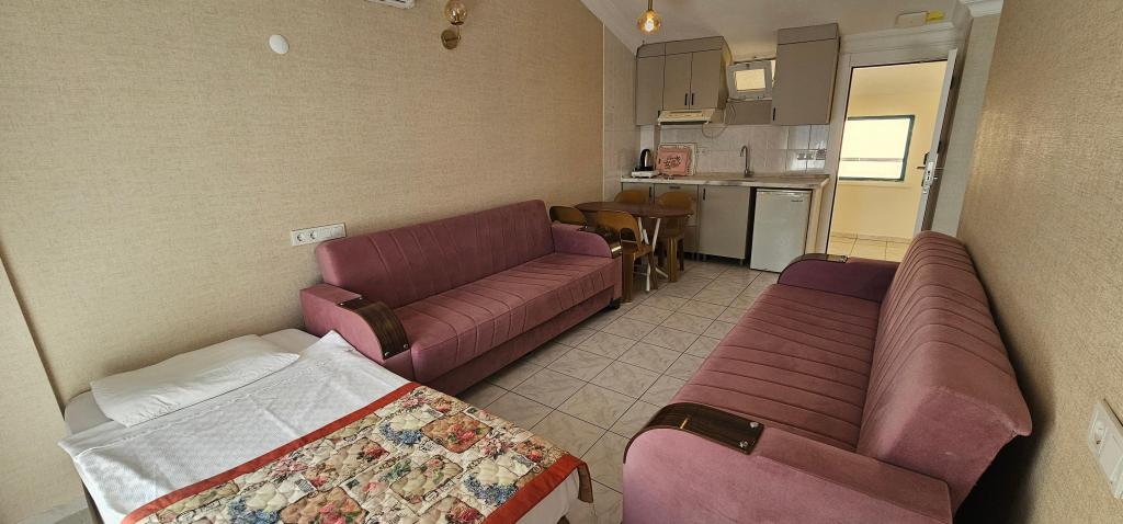 Aile Odası,Havuz Tarafı,Balkonlu
