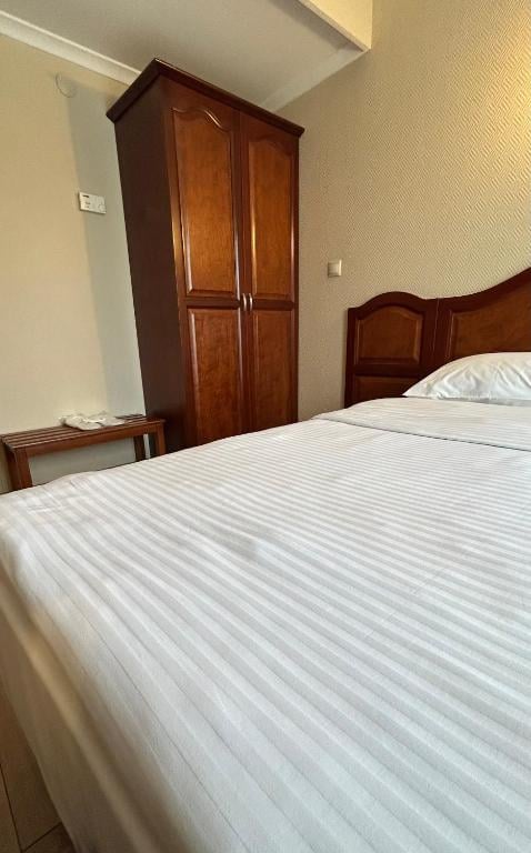 Standart Oda, Şehir Manzaralı