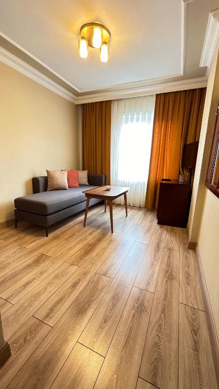 Standart Oda,Şehir Manzaralı