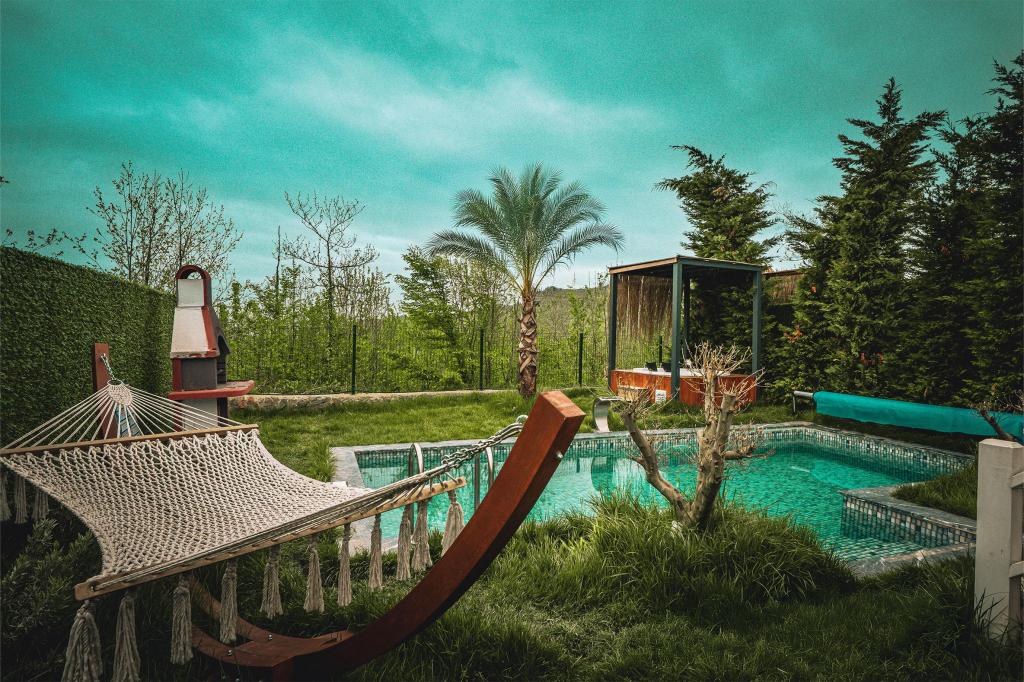 Deluxe Bungalow 2+1,Dağ veya Havuz Manzaralı,Özel Havuzlu