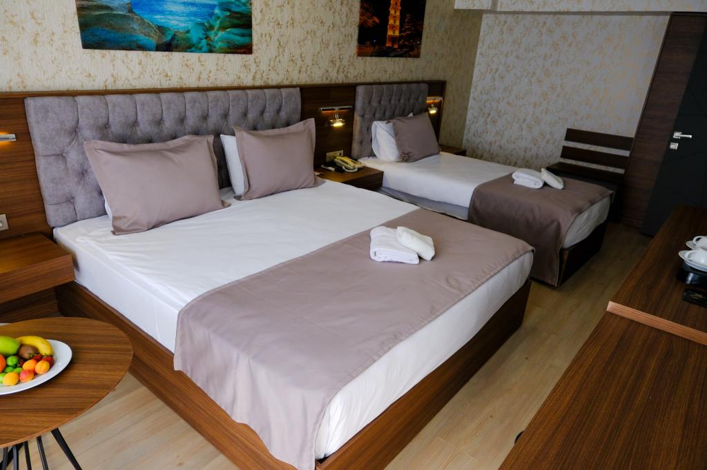 Superior Twin Room, City Or Mountain View (Without Balcony)