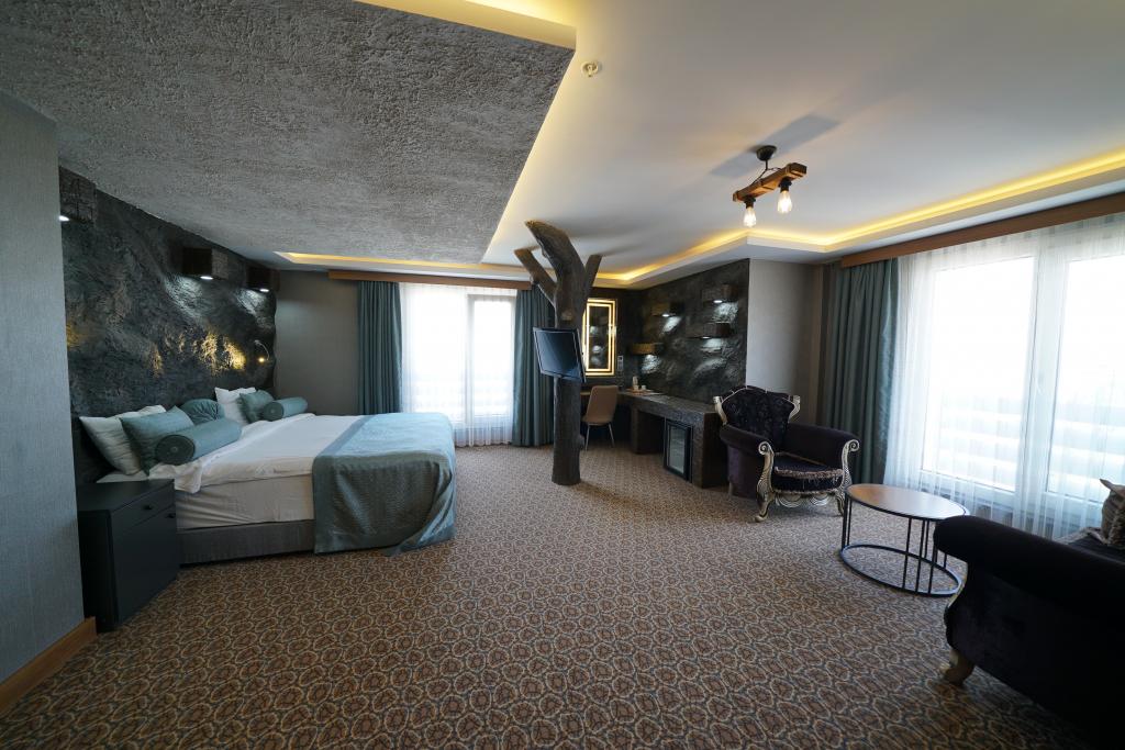 Suit Oda, Şehir Manzaralı