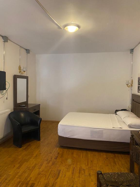 Standart Oda, Avlu Manzaralı