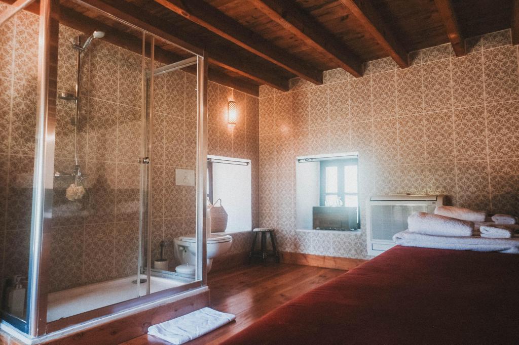 Suite,Bahçe Manzaralı,Şömineli