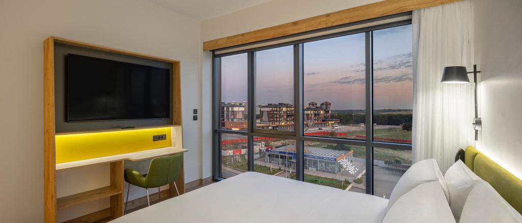 Standard Room, City View