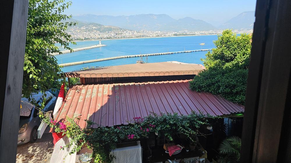 Yasemin Oda,Deniz Manzaralı