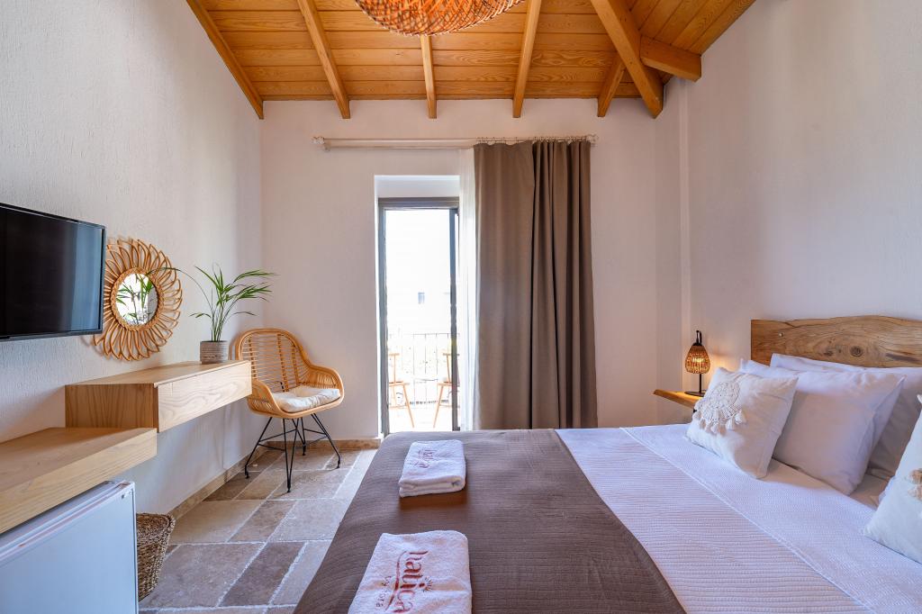 Deluxe Oda, Bahçe Manzaralı (Balkonlu)