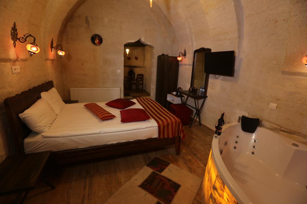 Suite,Vadi Manzaralı,Jakuzili