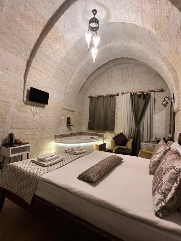 Suite,Vadi Manzaralı,Jakuzili