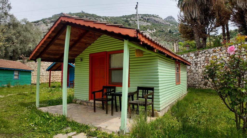 Çift Kişilik, Havuz Manzaralı, Verandalı