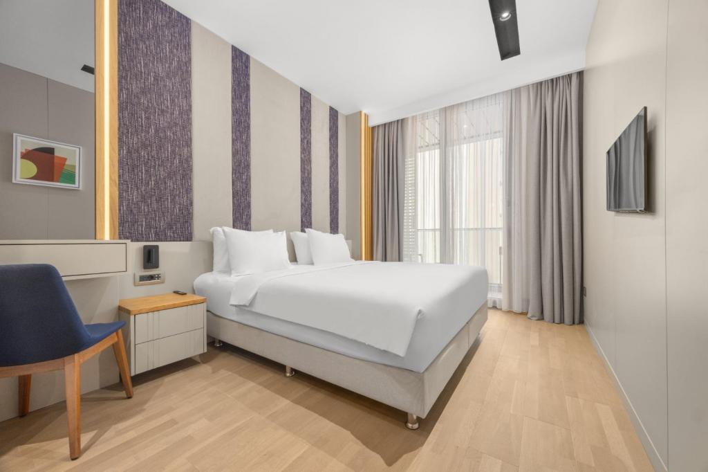French Room, City View