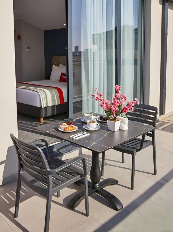 Standart Oda, Şehir Manzaralı (Balkonlu)