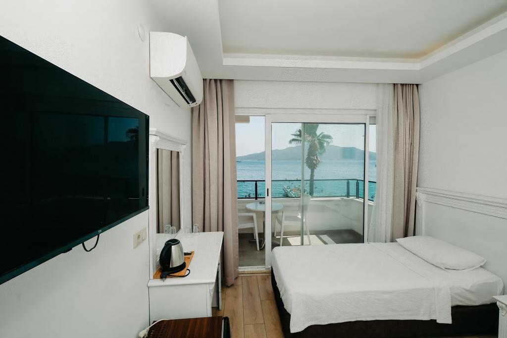 Standart Oda, Deniz Manzaralı (Balkonlu)