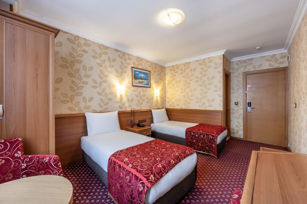 Standart Oda, Şehir Manzaralı