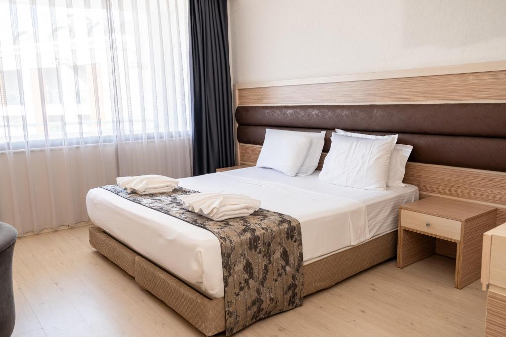 Standart Oda,Kısmi Deniz Manzaralı,Balkonlu