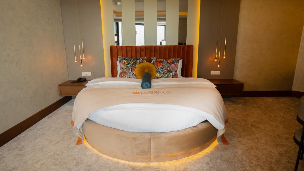 King Suite Room, Sea View (Without Balcony, Jacuzzi)