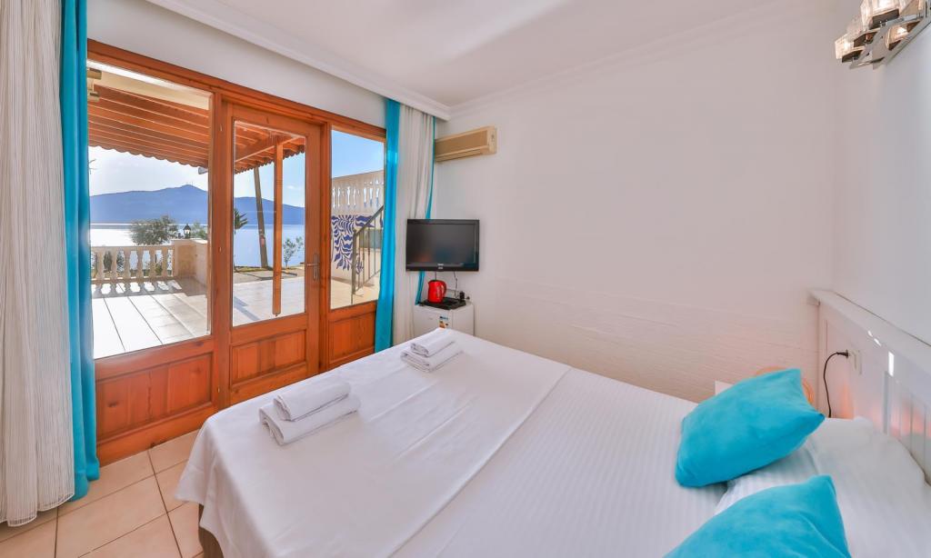 Economy Room, Sea View