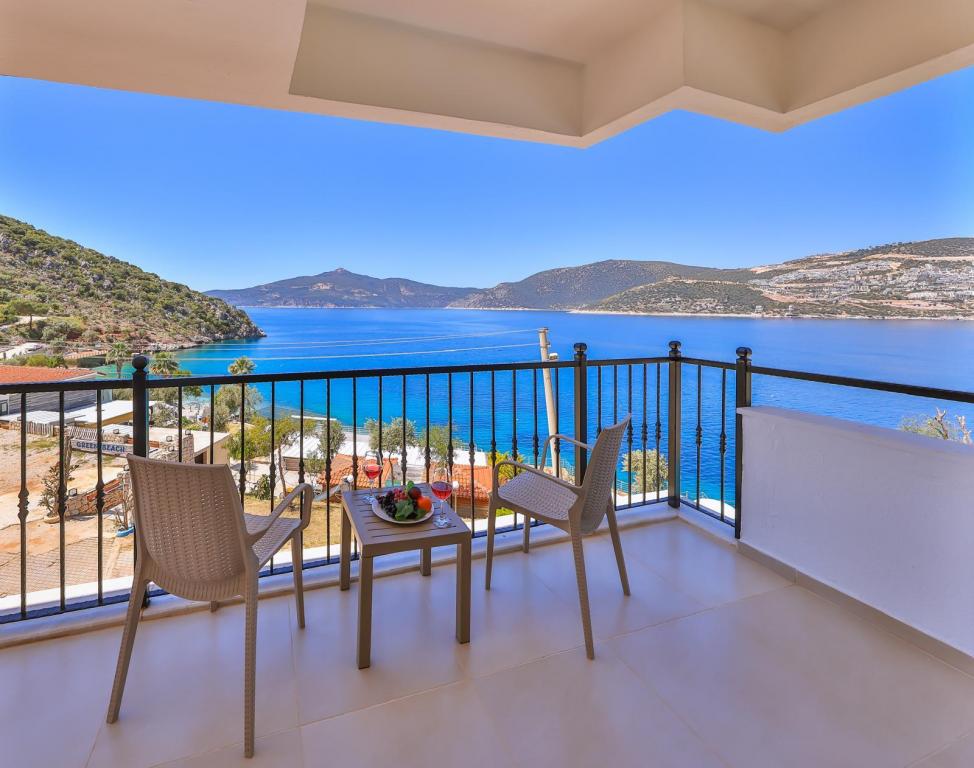 Deluxe Room, Sea View (Balcony)