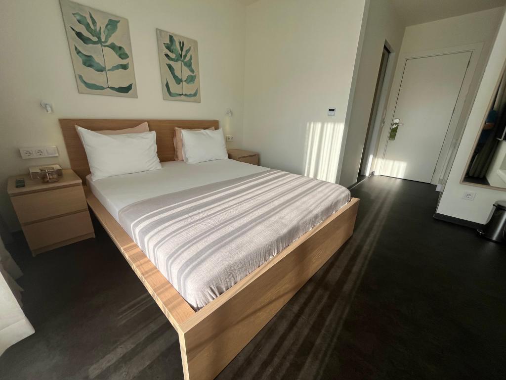 Standard Room, Garden View (Balcony)