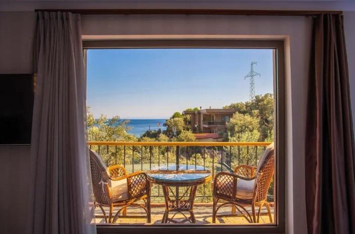 Jakuzili Deluxe Oda,Deniz Manzaralı,Jakuzili