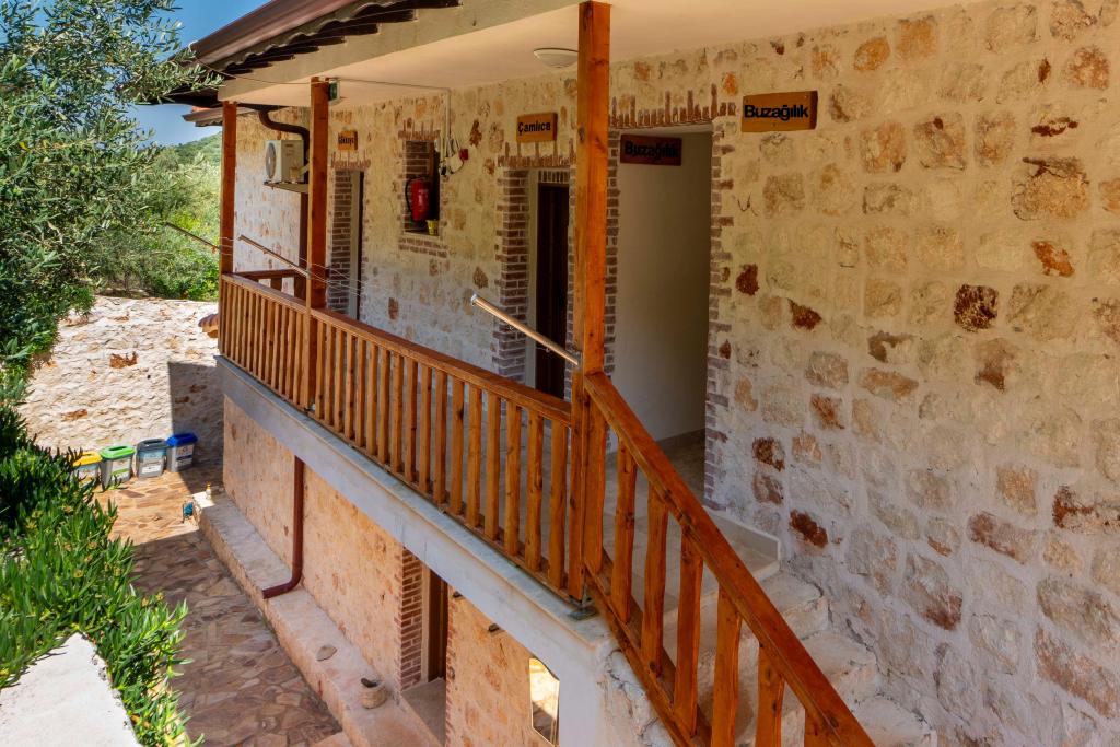 Buzağılık Apart,deniz Ve Dağ Manzaralı,balkonlu