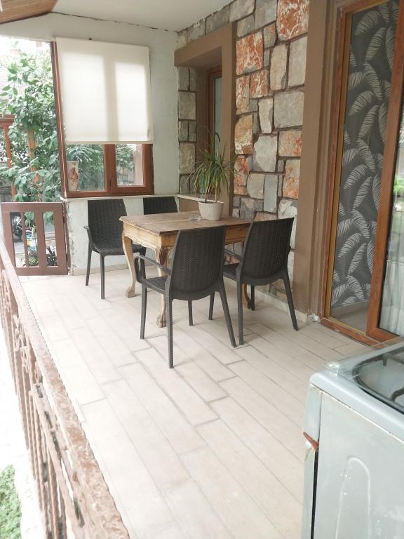 Aile Odası,Bahçe Manzaralı