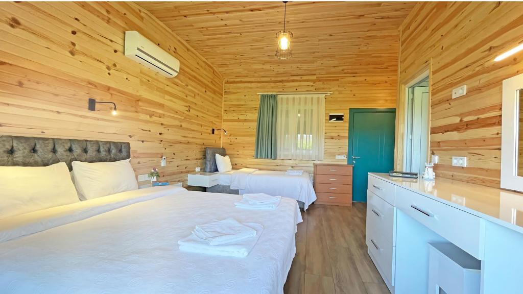 Bungalow 3 Kişilik Oda,Bahçe Manzaralı,1. Kat