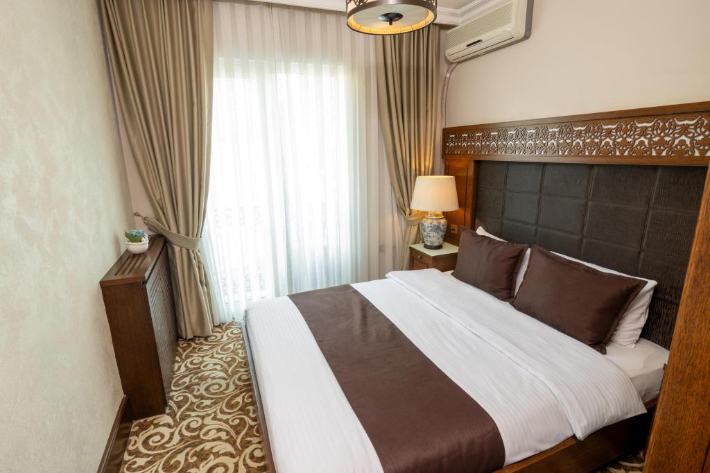 Aile Deluxe Suit Odası, Şehir Manzaralı (Balkonlu)