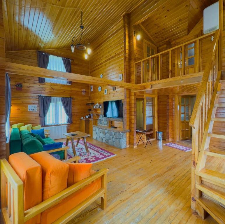 Dubleks Oda, Bahçe Manzaralı