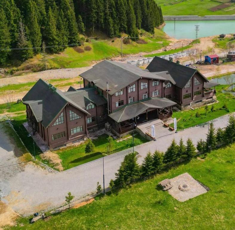 Standart Oda, Bahçe Manzaralı