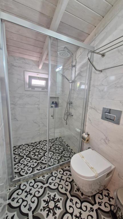 Çatı Katı Standart Oda,Bahçe Manzaralı,2. Kat