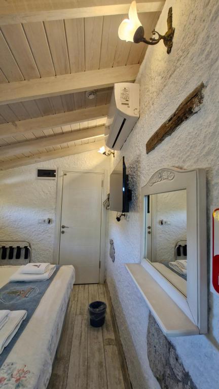 Çatı Katı Standart Oda,Köy Manzaralı,2. Kat