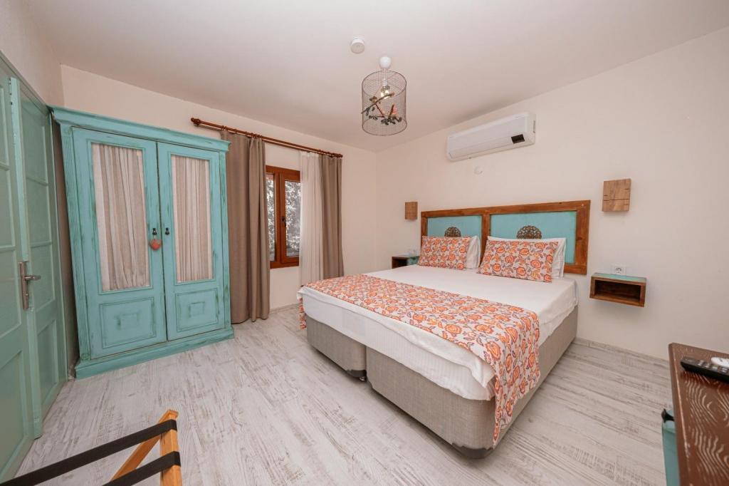 Yeşil Oda,Sokak Manzaralı,Balkonsuz