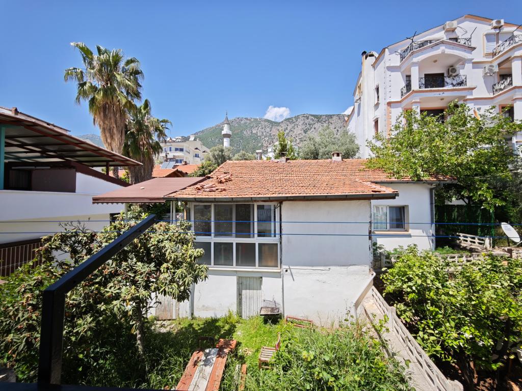 Triple,bahçe Manzaralı,balkonlu