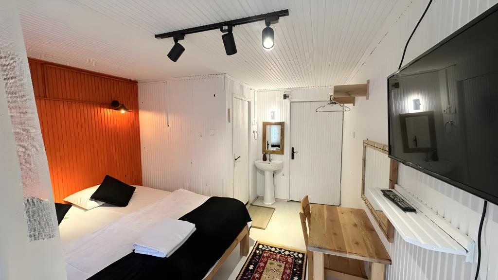 Bungalov Çınar,Orman Manzaralı,Balkonlu