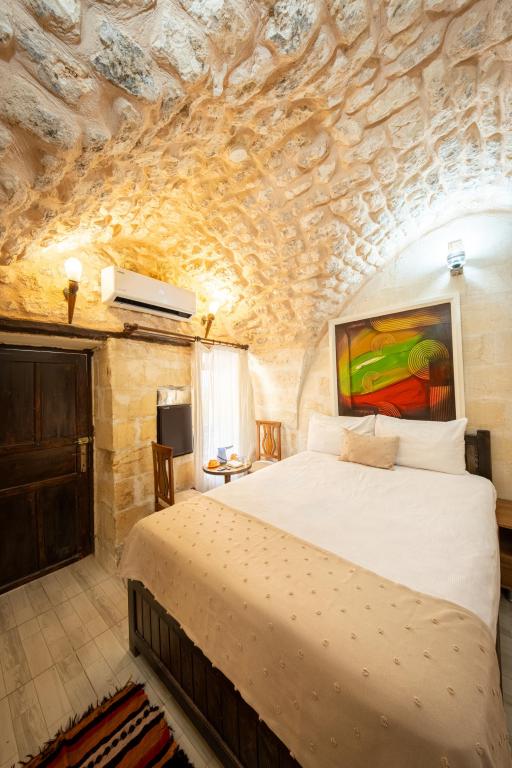 Ekonomik Oda, Avlu Manzaralı