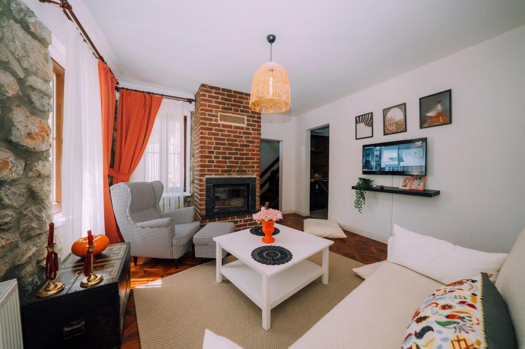 Villa,Havuz ve Bahçe Manzaralı,Şömineli ve Jakuzili