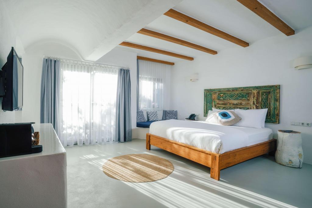 Exclusive Oda, Kara Veya Havuz Manzaralı