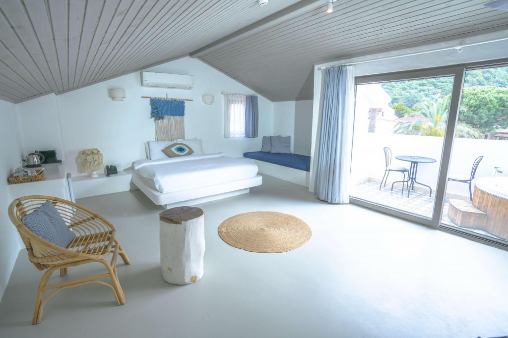 Teras Katı, Dağ Manzaralı